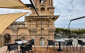 Florette Suite 2Br With Stunning Lounge Terrace By Arcobnb